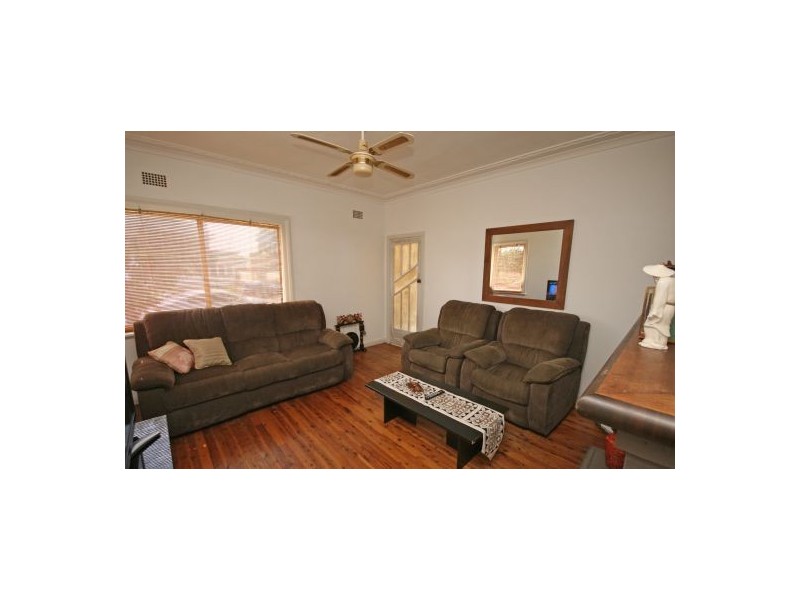 10 Melrose Street, Tamworth NSW 2340