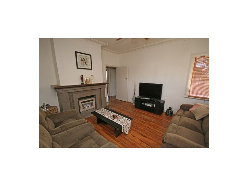 10 Melrose Street, Tamworth NSW 2340