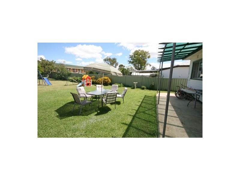 10 Melrose Street, Tamworth NSW 2340