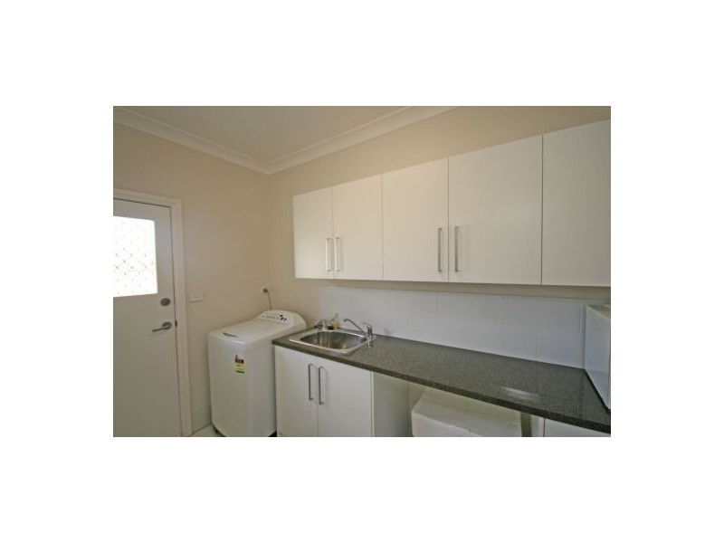 18 Flagstaff Road, Tamworth NSW 2340