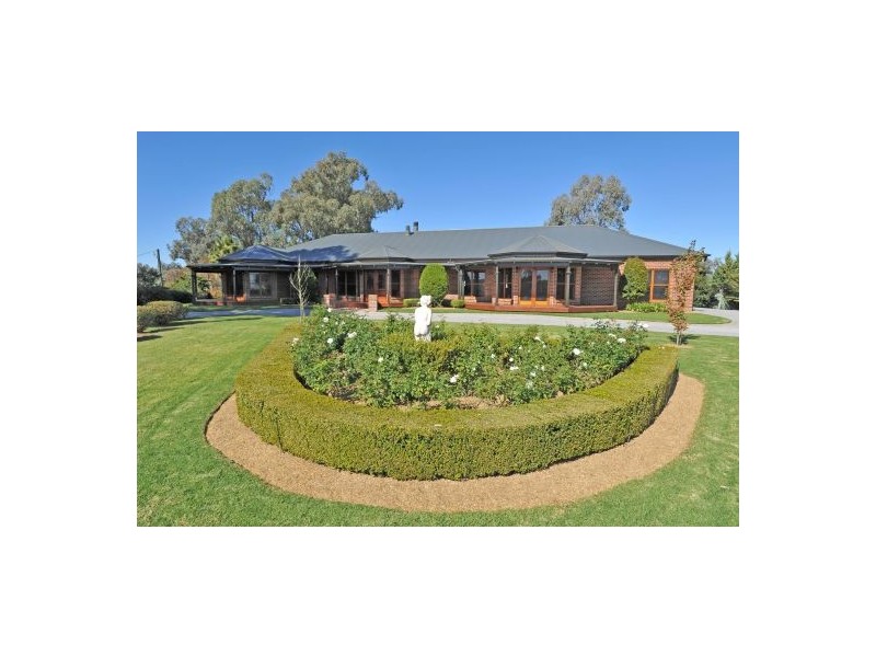 15 Kurrajong Place LOOMBERAH, Tamworth NSW 2340