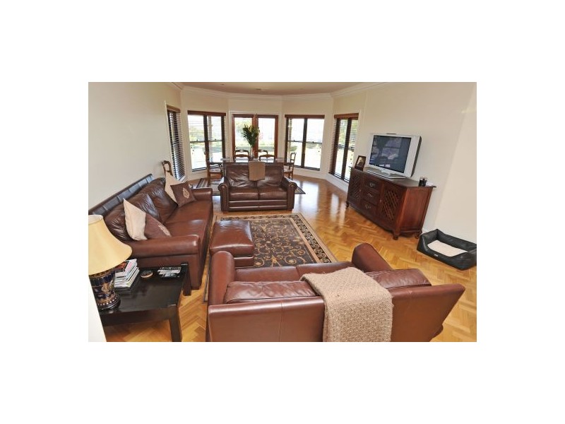 15 Kurrajong Place LOOMBERAH, Tamworth NSW 2340