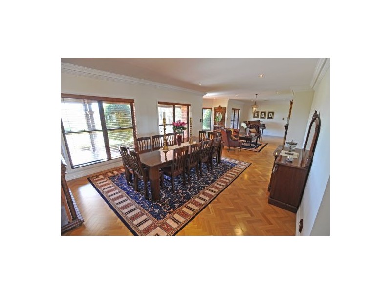 15 Kurrajong Place LOOMBERAH, Tamworth NSW 2340