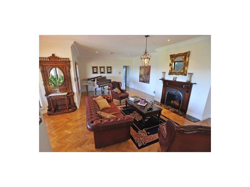 15 Kurrajong Place LOOMBERAH, Tamworth NSW 2340