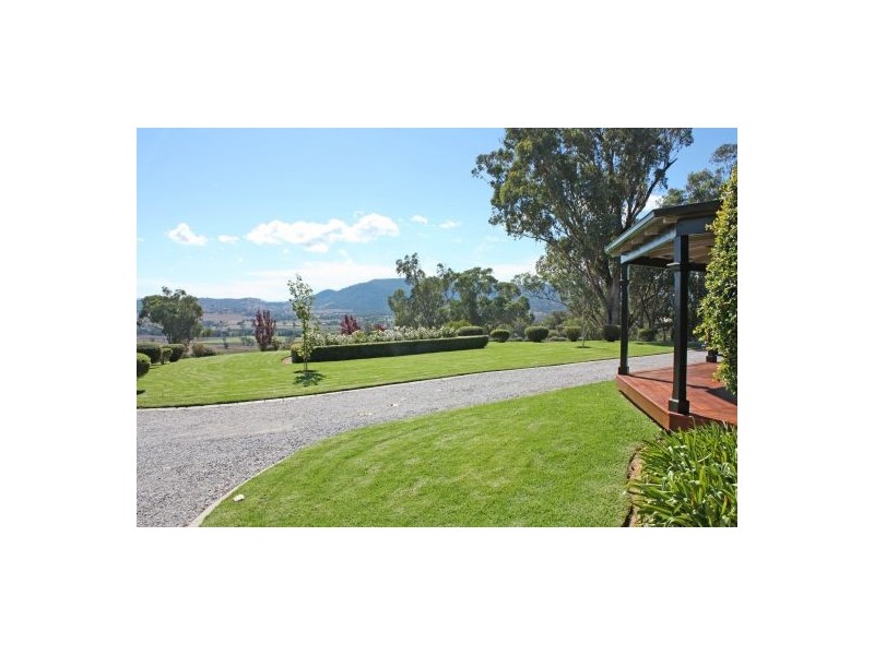 15 Kurrajong Place LOOMBERAH, Tamworth NSW 2340