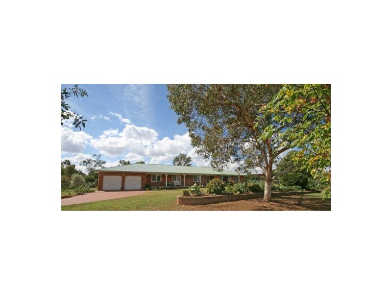 25 Coorigil Street, Tamworth NSW 2340