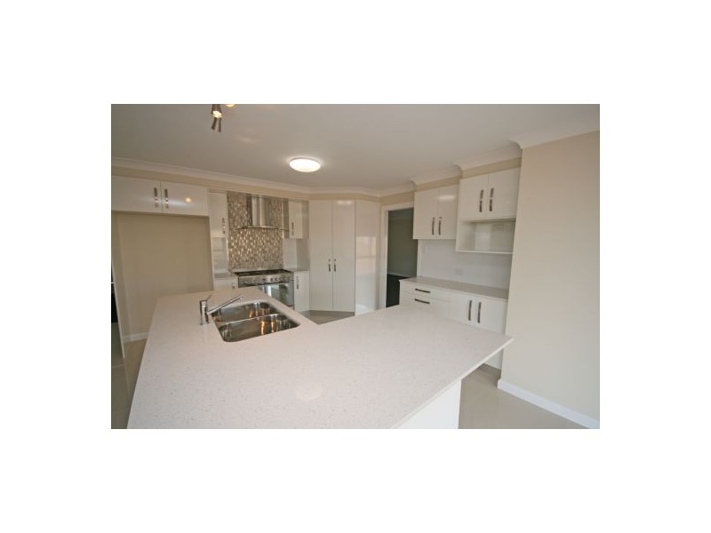 6 Conjola Drive, Tamworth NSW 2340