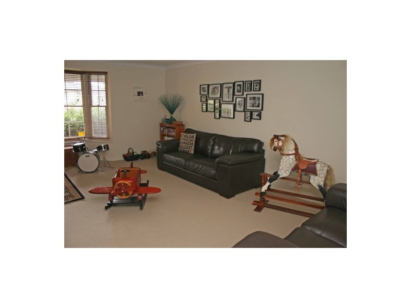 9 Murrawai Street, Tamworth NSW 2340