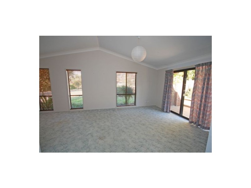 41 Windhover Crescent, Tamworth NSW 2340