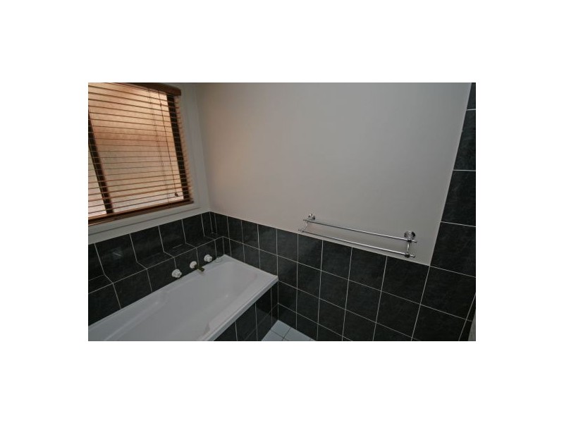 41 Windhover Crescent, Tamworth NSW 2340