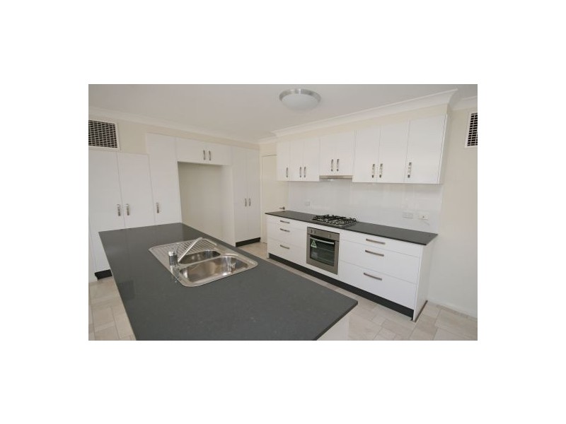 22 Fishermans Place, Tamworth NSW 2340