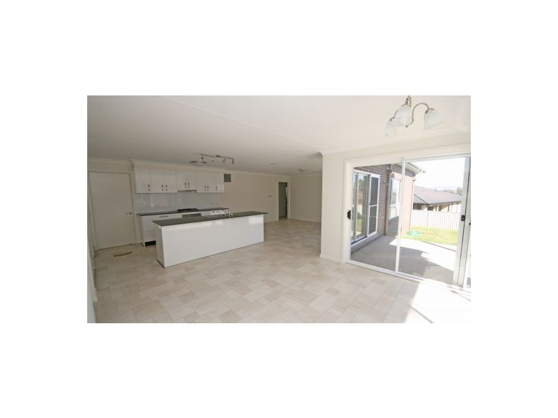 22 Fishermans Place, Tamworth NSW 2340