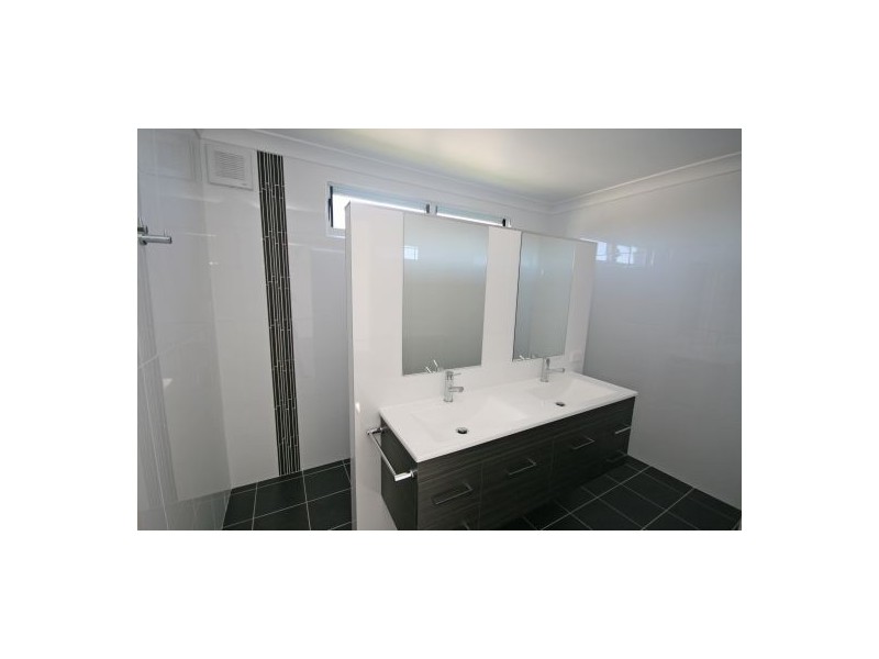 22 Fishermans Place, Tamworth NSW 2340