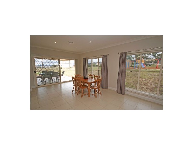 7 Casuarina Drive, Tamworth NSW 2340