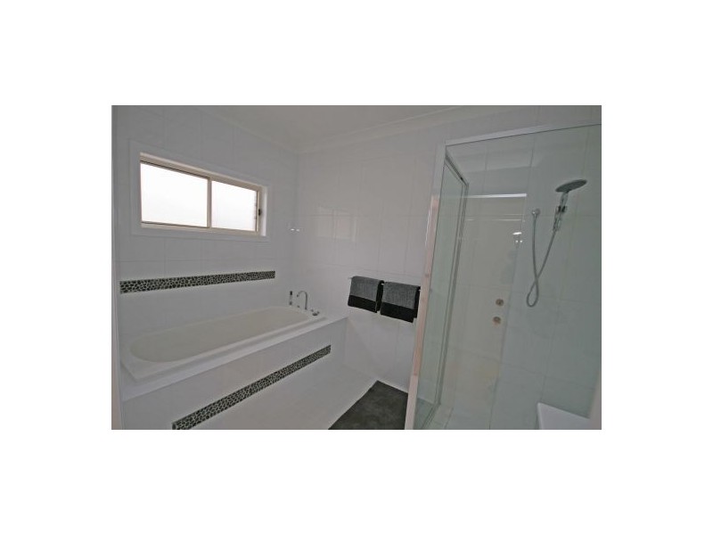 7 Casuarina Drive, Tamworth NSW 2340