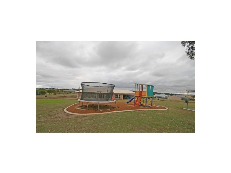 7 Casuarina Drive, Tamworth NSW 2340