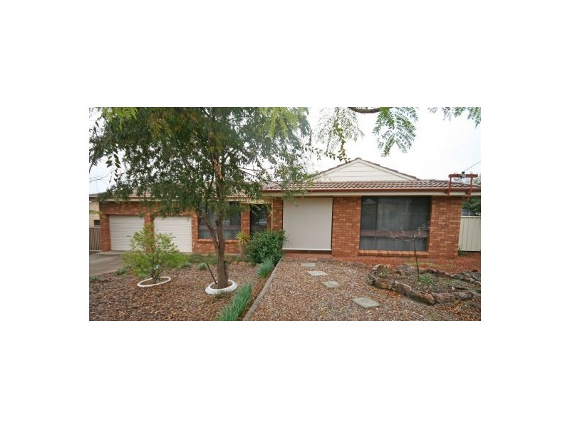 88 Harrier Parade, Tamworth NSW 2340