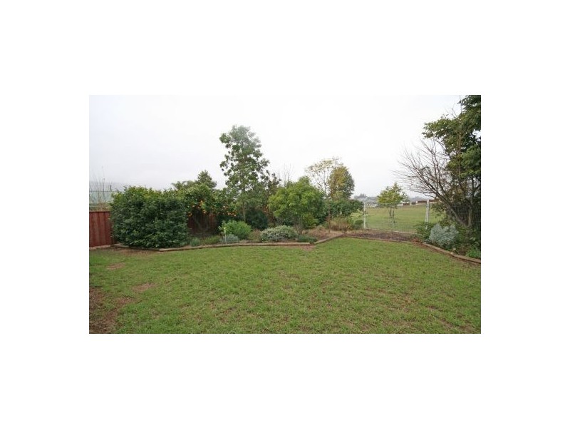 88 Harrier Parade, Tamworth NSW 2340