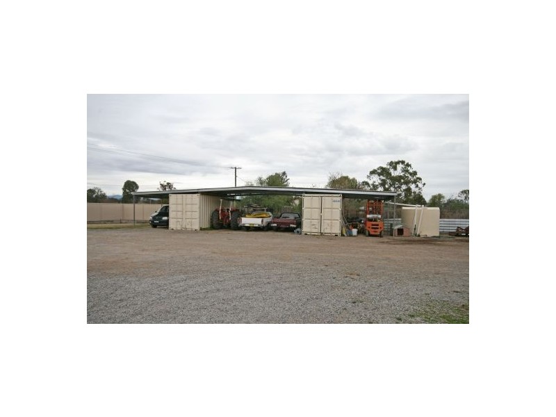 1 Warwick Road, Tamworth NSW 2340