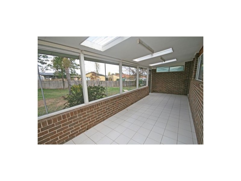6 Wentworth Place, Tamworth NSW 2340