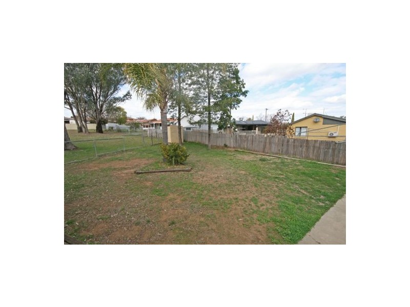 6 Wentworth Place, Tamworth NSW 2340