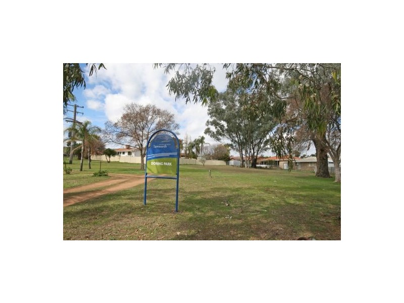 6 Wentworth Place, Tamworth NSW 2340