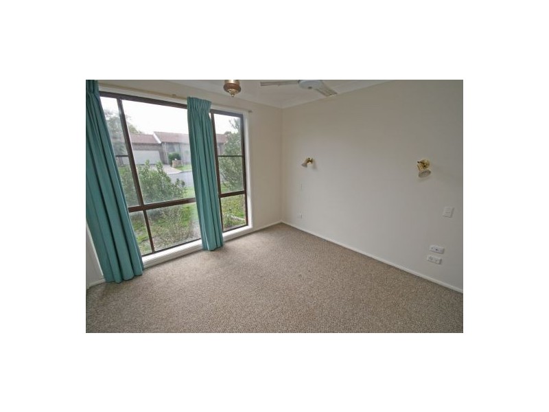 16 Kinarra Street, Tamworth NSW 2340