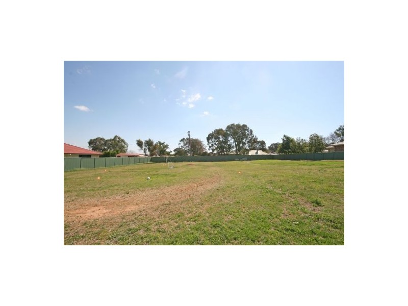 20 Banksia Street, Tamworth NSW 2340