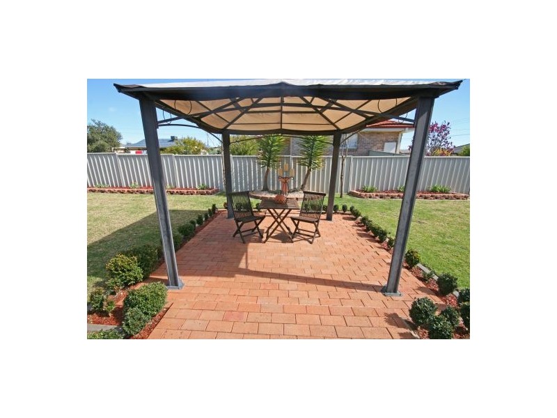 77 Flinders Street, Tamworth NSW 2340