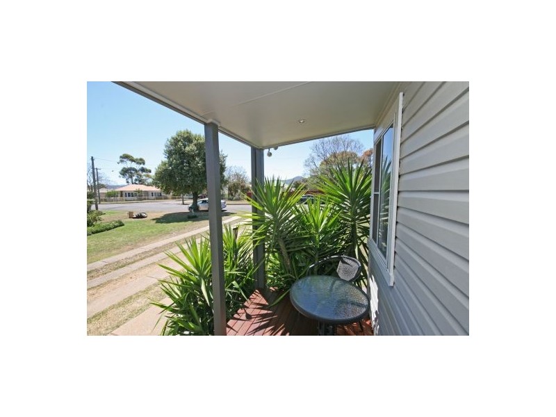 21 Parry Street, Tamworth NSW 2340