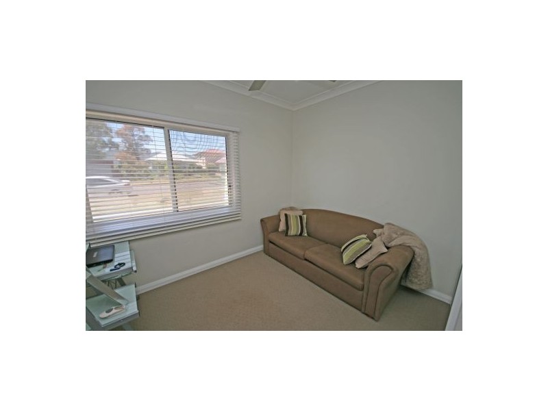 21 Parry Street, Tamworth NSW 2340