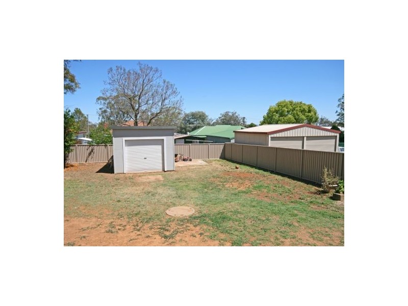 21 Parry Street, Tamworth NSW 2340