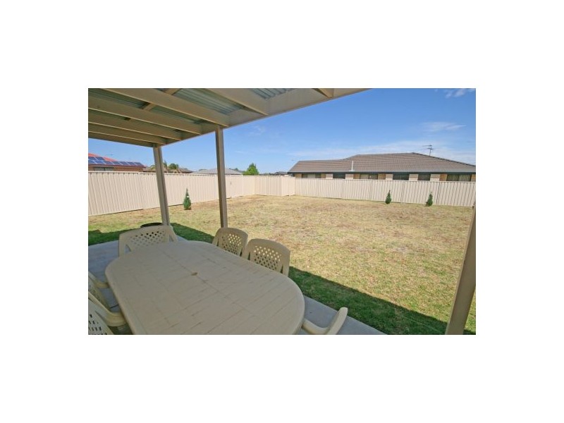 1 Minimbah Close, Tamworth NSW 2340