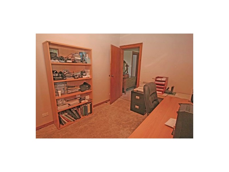 11 Lawson Place, Tamworth NSW 2340