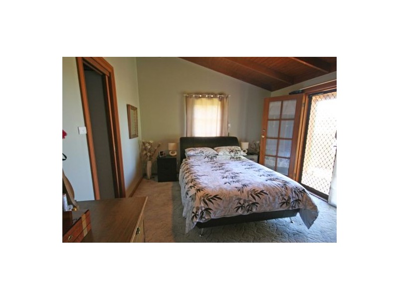 11 Lawson Place, Tamworth NSW 2340