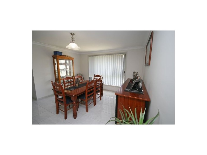 16 Emu Close, Tamworth NSW 2340