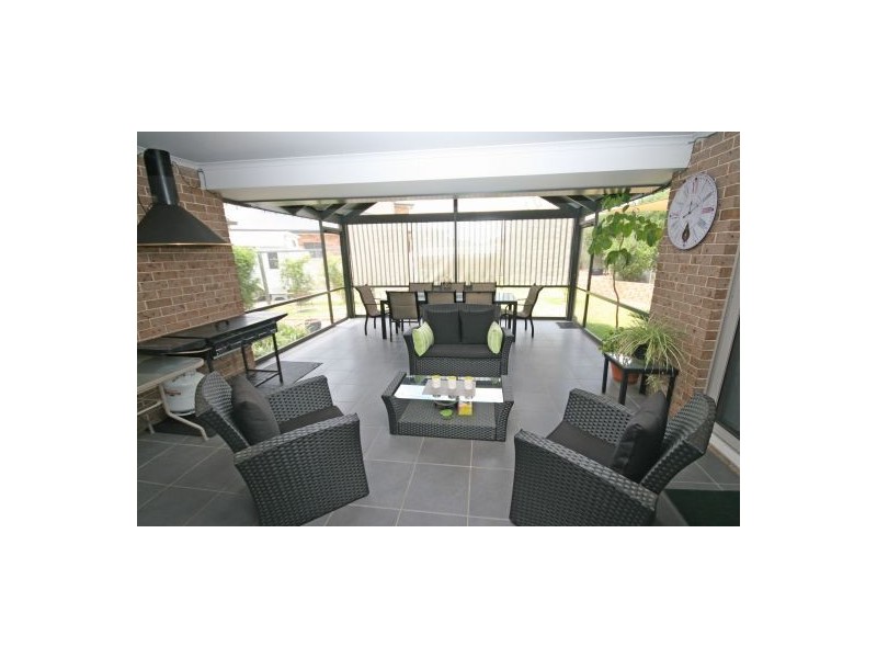 16 Emu Close, Tamworth NSW 2340