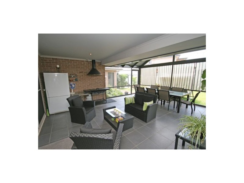 16 Emu Close, Tamworth NSW 2340