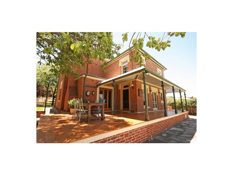 153 Carthage Street, Tamworth NSW 2340