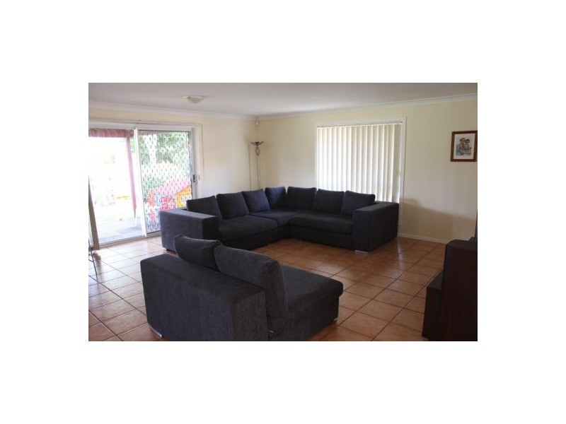 12 Holmewood Street, Runcorn QLD 4113