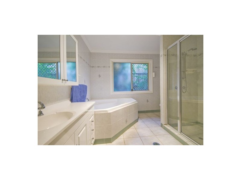 Regents Park QLD 4118