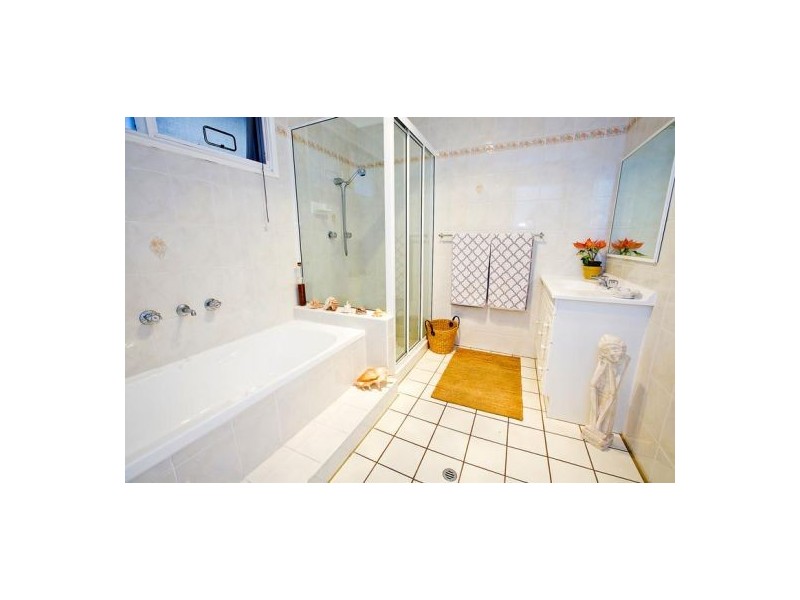 5 Leonay Parade, Leonay NSW 2750