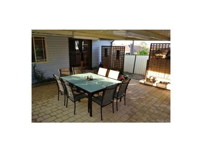 2 Norfolk Road, Cambridge Park NSW 2747