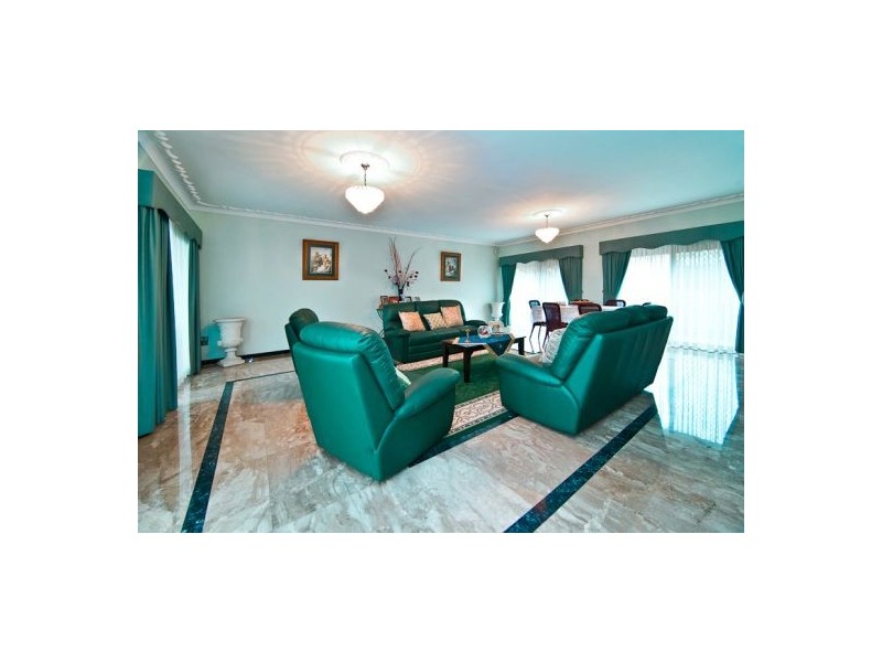 62 Deloraine Drive, Leonay NSW 2750