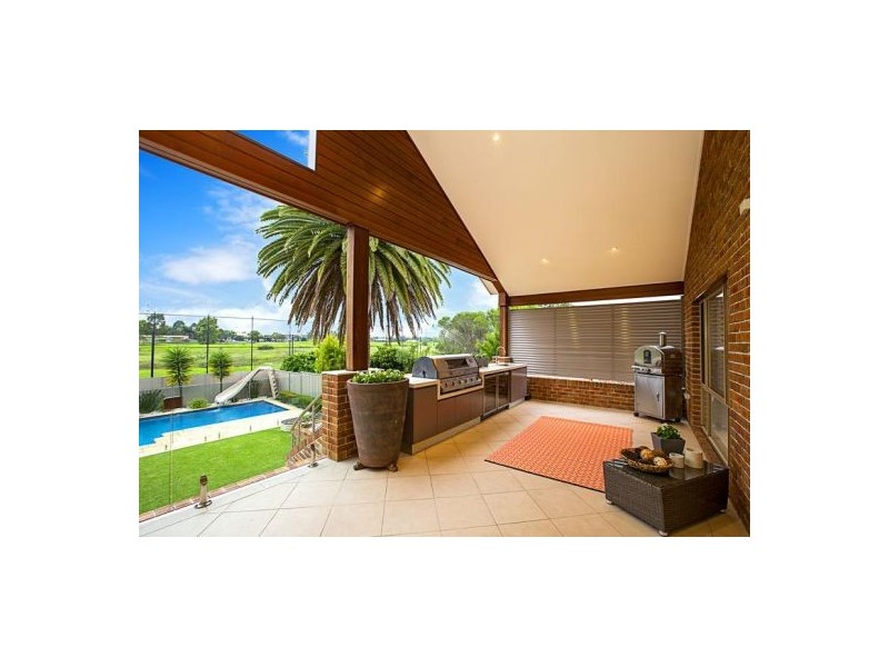 54 Ladbury Avenue, Penrith NSW 2750