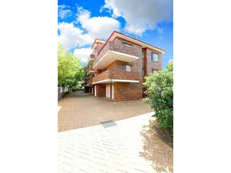 2/37-39 King Street, Penrith NSW 2750