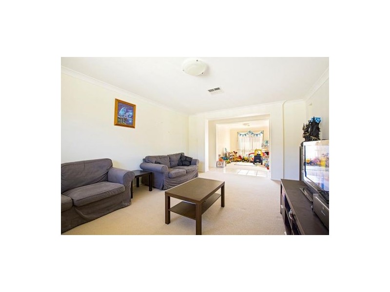 19 Dulhunty Court, Cranebrook NSW 2749
