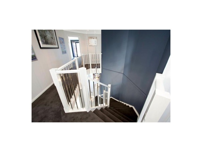 6 Glenmore Ridge Dr, Glenmore Park NSW 2745