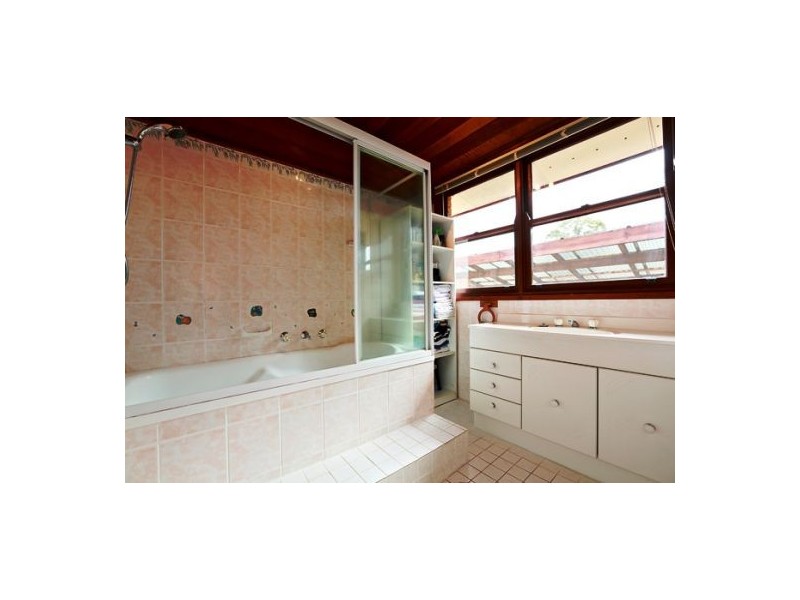 8 Opal Close, South Penrith NSW 2750