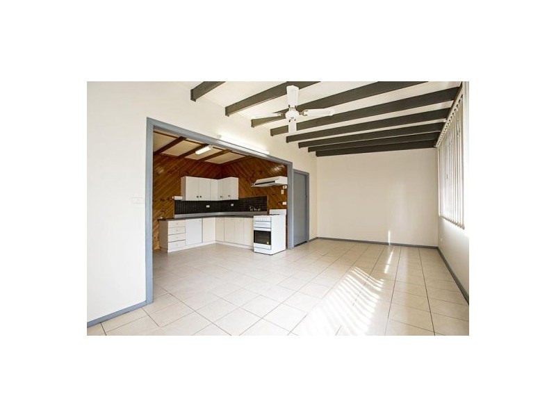 17 Fourteenth Street, Warragamba NSW 2752